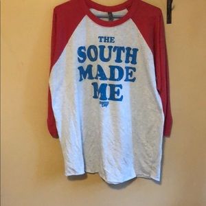 Three quarter sleeves t shirt